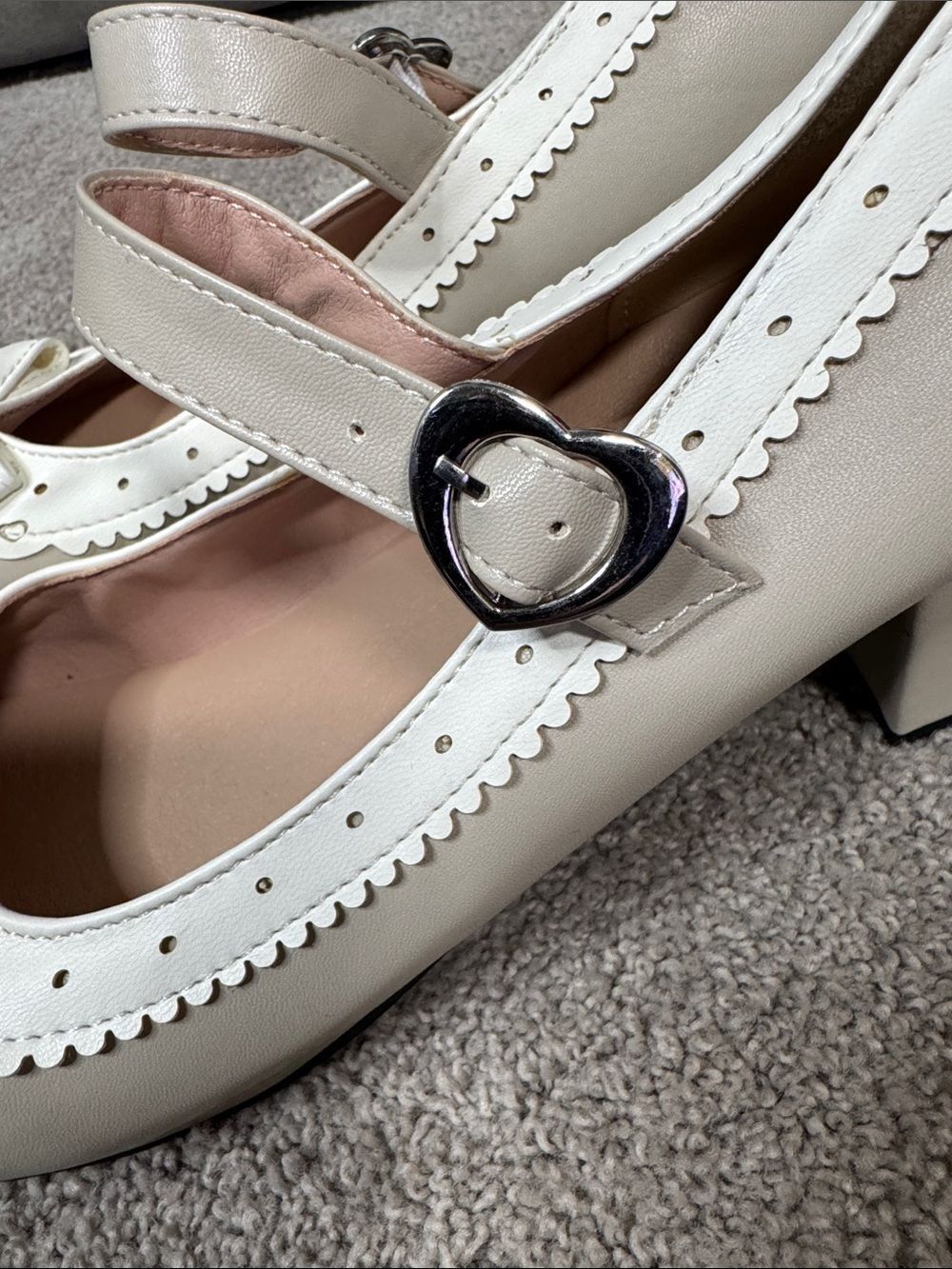Women’s Chunky Heel Mary Jane Pumps Cute Bow Hearts Round Toe Size 9.5 NEW *READ - Picture 5 of 15